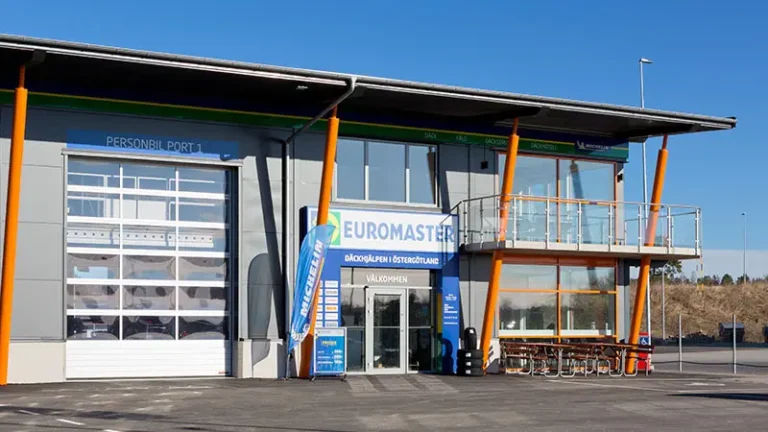 däckhjälpen verkstad entre